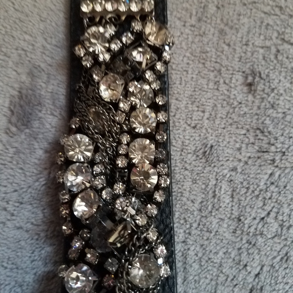 Multilayered Chain Bracelet - Picture 3 of 7